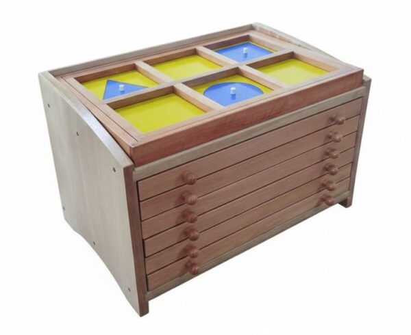 Gabinete geométrico con bandeja de presentación